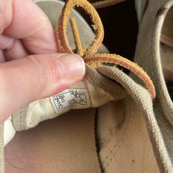 Vans - Picture 9 of 9